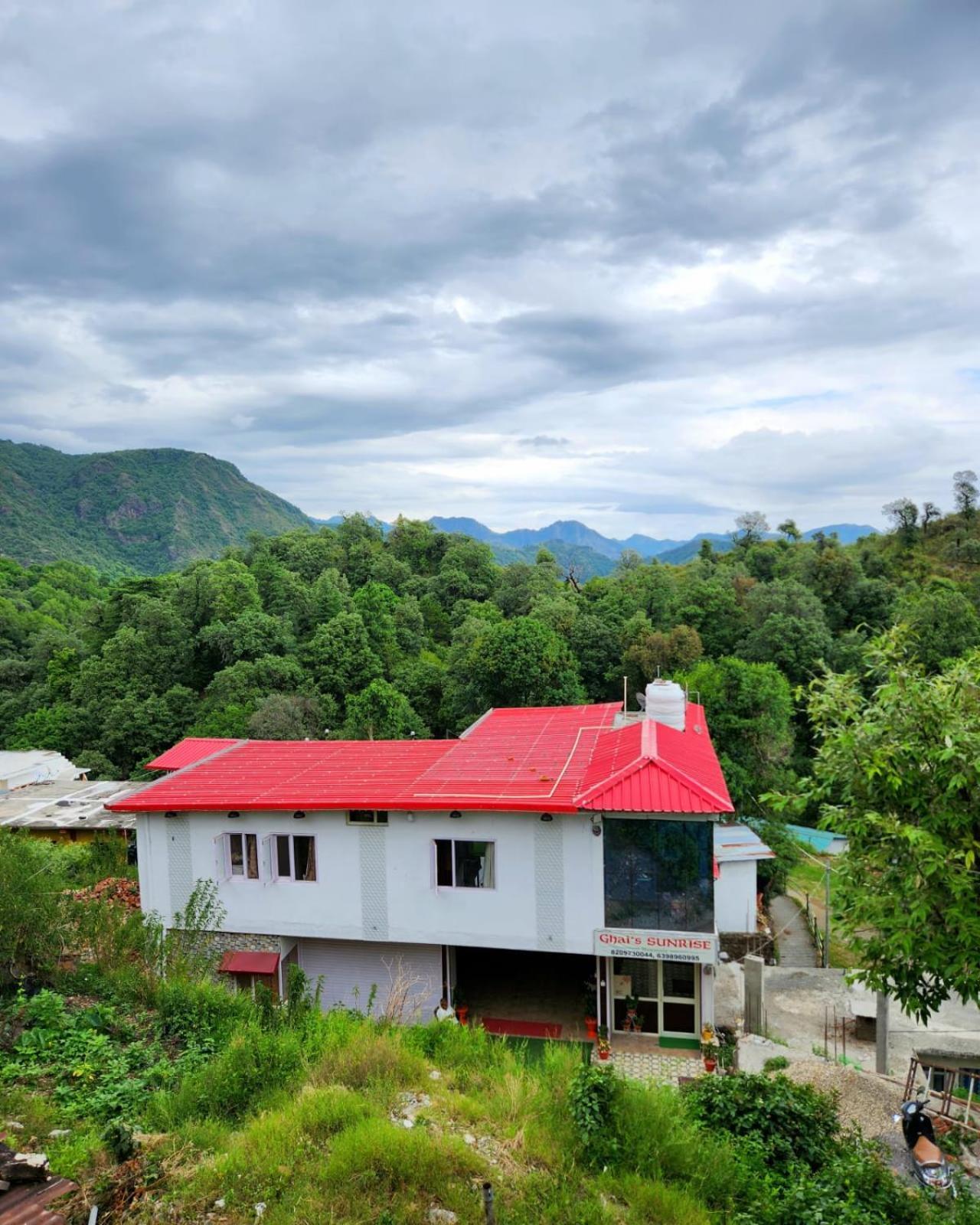 Ghai's Sunrise Homestay *